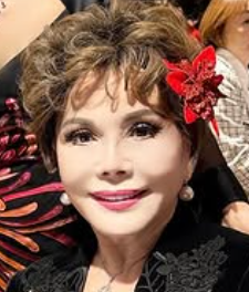 デヴィ夫人両親の真実　貧困と戦争が育てた異色の原点