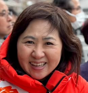 亀井亜紀子と亀井静香は親子か？噂の真実と血縁関係を検証解説